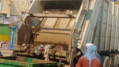 حملات مكبرة للنظافة وإزالة الإشغالات والإنارة بالمنيا