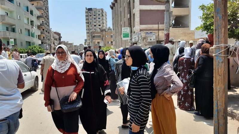 طالبات الثانوية العامة