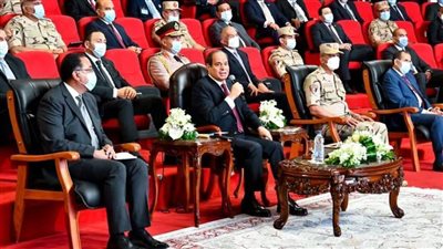 السيسي: العائد من زيادة سعر الرغيف سيضاف لخطة تحسين التغذية المدرسية