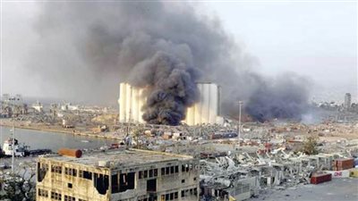  اللبنانيون يتوافدون على محيط ميناء بيروت لإحياء الذكرى الأولى للانفجار والشرطة تطلب بسلمية التحرك