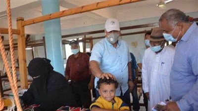    محافظ الوادي الجديد يتفقد جمعية تنمية المجتمع بقرية البشندي