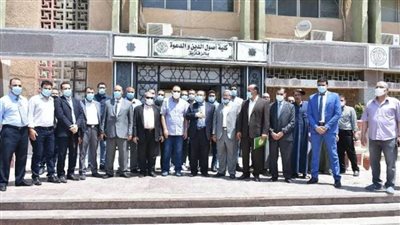 محافظ الشرقية يزور كلية أصول الدين والدعوة بالزقازيق