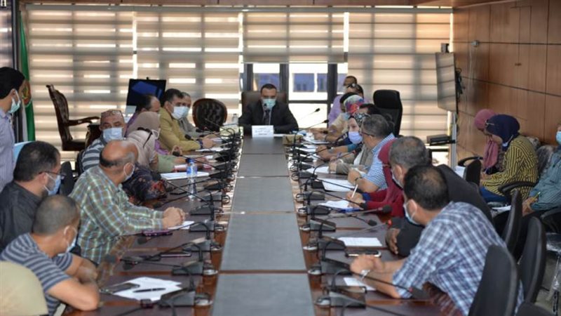 اجتماع نائب محافظ