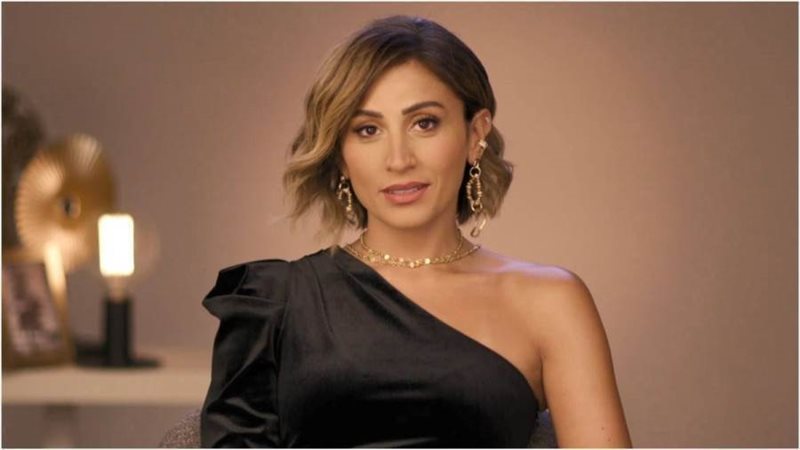 الممثلة دينا الشربيني