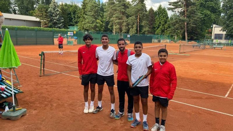 منتخب ناشئئ التنس