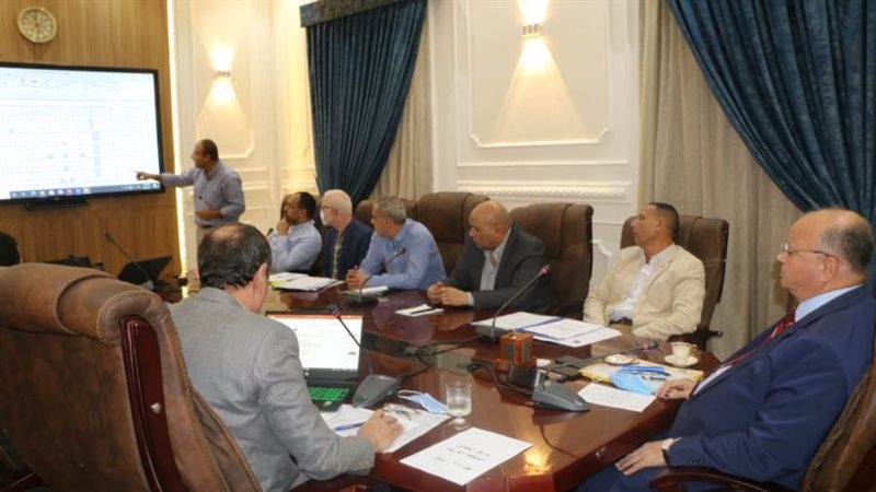 محافظ القاهرة ومسؤولى