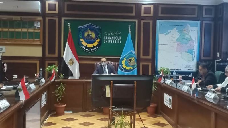 الدكتور عبيد صالح