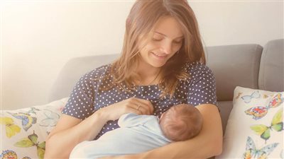 هيئة الدواء توجه نصائح للأمهات للتعامل مع الأدوية وقت الرضاعة الطبيعية
