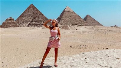 فاشون بلوجر روسية تروج للسياحة المصرية على السوشيال ميديا