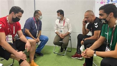 رئيس الوزراء يتواصل هاتفيا مع لاعبي منتخب اليد لمؤازرتهم قبل لقاء إسبانيا