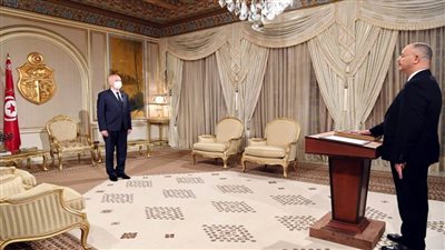  قيس سعيّد: لا تربكنا المناورات وماضون بكل عزم لصنع تاريخ جديد لتونس