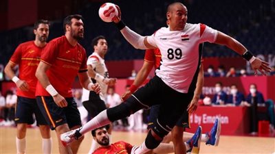 عاجل| إسبانيا تتقدم على منتخب اليد في الشوط الأول 19-16