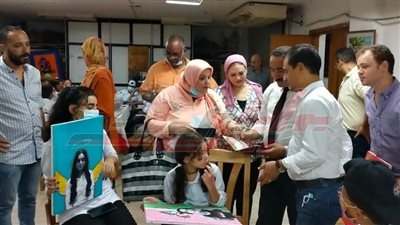 رئيس هيئة قصور الثقافة يتفقد فعاليات ملتقى 