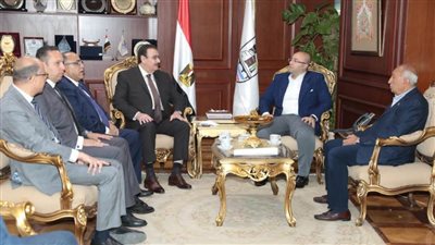 محافظ بني سويف يستقبل رئيس النقابة العامة لمهندسي مصر