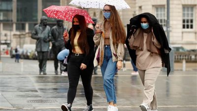 بريطانيا تسجل 28 ألفا و612 إصابة و103 حالات وفاة بكورونا 