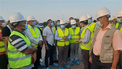 الوزير والمحافظ يتفقدان سير العمل بمصنع تدوير المخلفات جنوب بورسعيد 