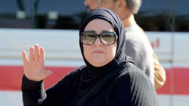 الفنانة دلال عبد