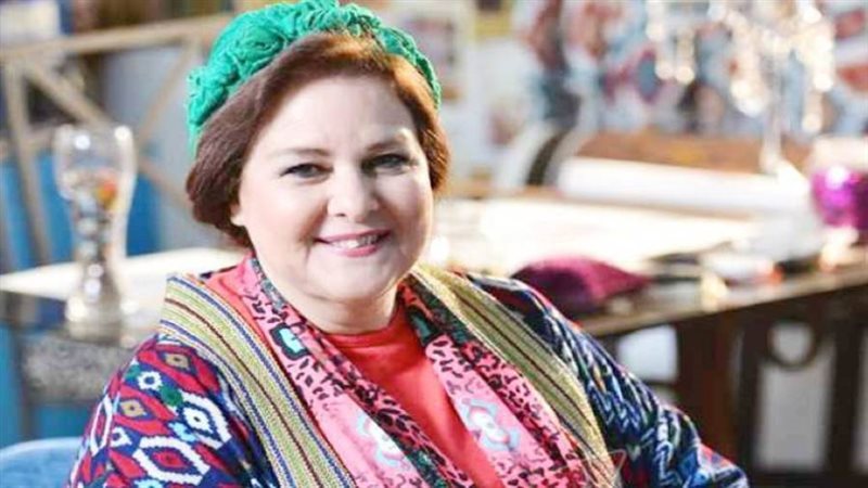 دلال عبد العزيز