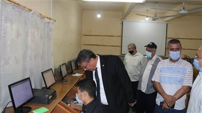 وكيل وزارة تعليم البحيرة يتابع سير امتحانات الدور الثاني للشهادة الإعدادية