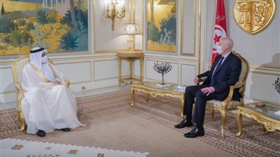 الرئيس التونسي يستقبل وزير الخارجية البحريني بقصر قرطاج