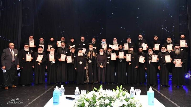 البابا تواضروس مع