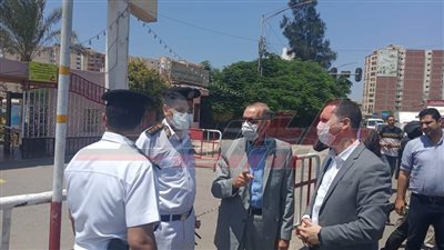 محافظ كفر الشيخ يتابع الحركة المرورية ويستمع لشكاوى المواطنين