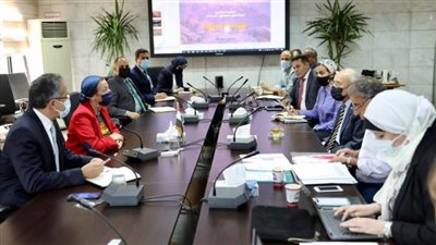 وزير السياحة والآثار ووزيرة البيئة يتابعان مشروع التجلى بكاترين