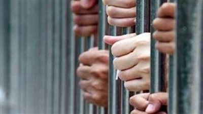 حبس المتهمين بالتعدي على موظف بالشوم في الشرقية
