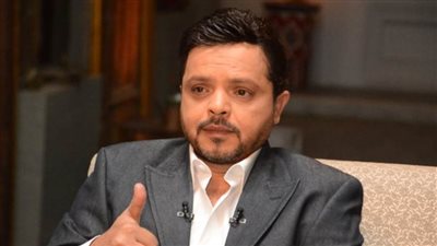 محمد هنيدي يعلن موعد عودته للمسرح.. وإيرادات 