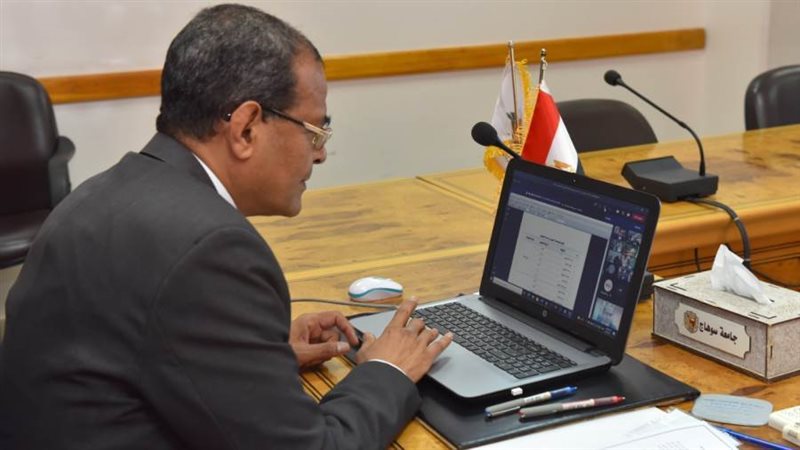 رئيس جامعة سوهاج