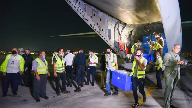 استقبال لقاحات استرازينيكا