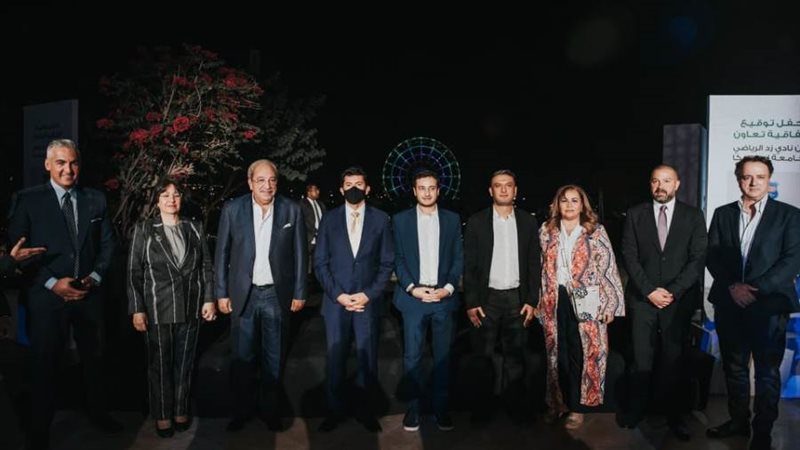 وزير الشباب والرياضة