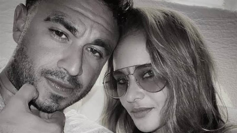 نيللي كريم وزوجها