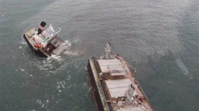 عاجل| ناقلة نفط تنشطر إلى نصفين قبالة 