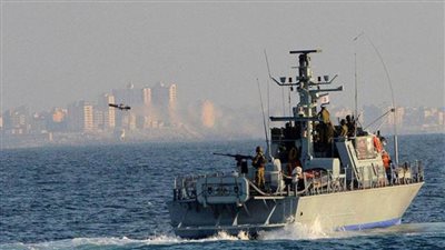 البحرية الإسرائيلية تستهدف مراكب صيادين قبالة ساحل غزة