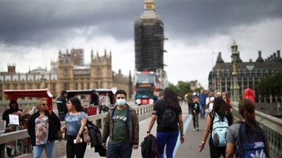 بريطانيا.. 32700 إصابة و100 وفاة جديدة بكورونا