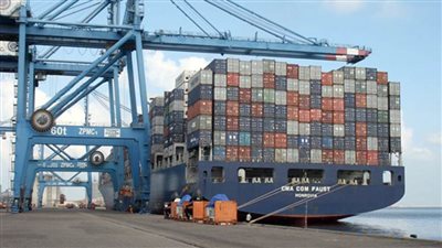 تداول 286 شاحنة و3600 طن بضائع عامة بموانئ البحر الأحمر