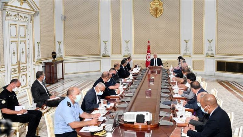 الرئيس التونسي يتراس