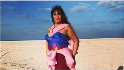 انتكاسة صحية لفيفي عبده.. وتقطع إجازتها في الساحل