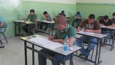 التعليم : 79222 طالبا بالدبلومات الفنية يؤدون الامتحان في الدور الثاني