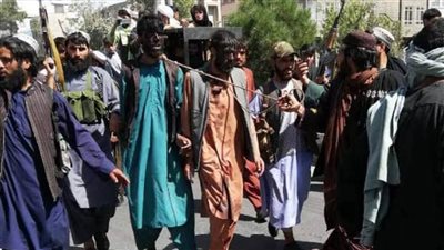 عاجل| مسؤولو طالبان: نحن خدام الشعب.. ويطلون المواطنين بالهباب في الشوارع 