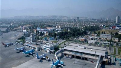 السفارة الأمريكية في أفغانستان: الوضع يتغير سريعا وحريق بمطار كابول