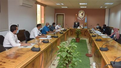 جامعة سوهاج تستعرض استعدادات مدنها الجامعية للعام الدراسي الجديد