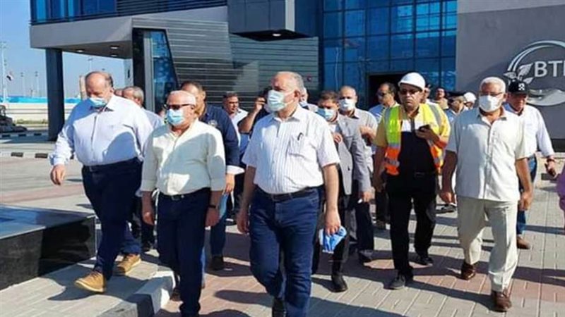 وزير الري ومحافظ