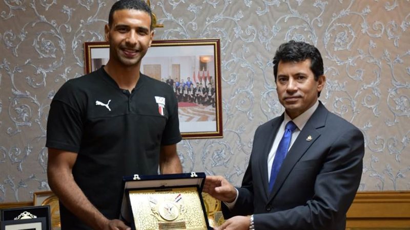 د. أشرف صبحى وعمر