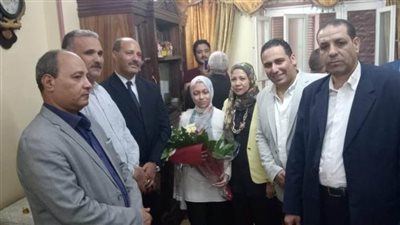 وكيل تعليم سوهاج يهنئ أوائل الثانوية العامة من أبناء المحافظة