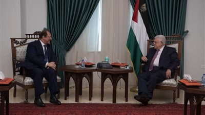 الوزير عباس كامل ينقل لـ أبو مازن تأكيد الرئيس السيسي دعم مصر للقضية الفلسطينية