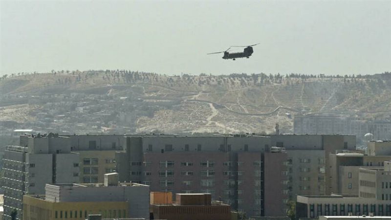 مروحية أميركية تحلق