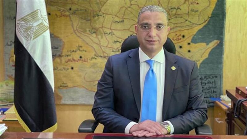 الدكتور احمد الانصاري