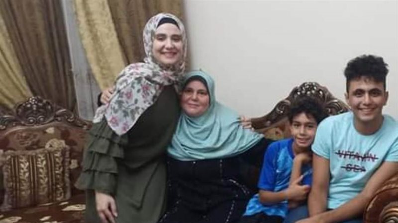 اسرة الطلب الاول